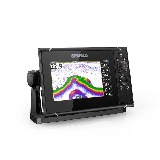 Simrad NSS7 evo3 mit globaler Basiskarte